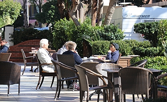  Yaşlı turistler, kış mevsiminde Alanya'yı tercih ediyor