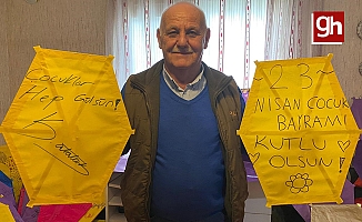 Depremzede çocuklar için 250 uçurtma yaptı