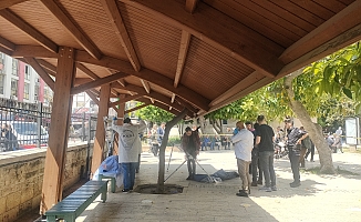 Ölüm cami avlusunda yakaladı