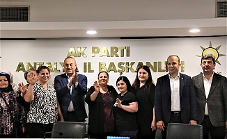 Bakan Çavuşoğlu: “Atatürk’ün kurduğu parti bu hale düşmemeliydi”