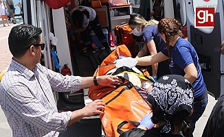Boğulma tehlikesi geçiren yaşlı adam kalp masajıyla hayata tutundu