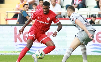 Spor Toto Süper Lig: FTA Antalyaspor: 0 - Medipol Başakşehir: 0