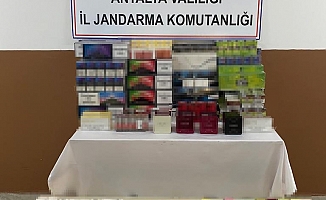 Ticareti takside kaçak sigara, puro ve elektronik sigara ele geçirildi