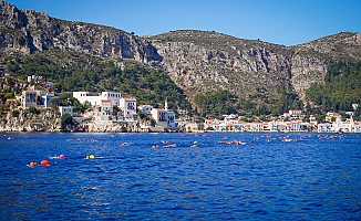17. Uluslararası Meis-Kaş Yüzme Yarışı yapıldı
