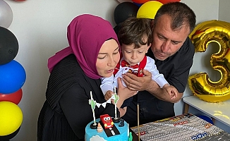 Ömer Özkan üç yaşında