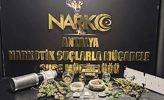 Uyuşturucu madde imal ve ticareti yaptığı iddia edilen 5 şüpheli yakalandı