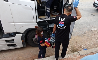 Yük getiren tır şoförü araç içerisinde ölü bulundu
