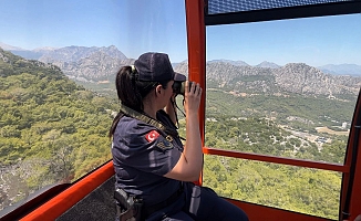 Antalya'da jandarma orman denetimlerini sıklaştırdı