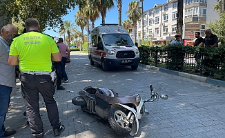 Devrilen motosikletten düşüp kafasını beton zemine çarptı