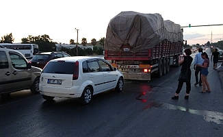 Yeşil ışık yanınca herkes ileri, tır geri gitti