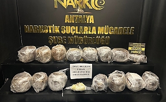 Doğu illerinden valizlerle Antalya’ya getirilen 51 kilo esrar polis takibine takıldı
