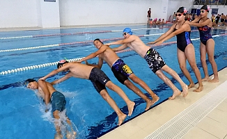 Kepez Belediyesi Spor Kulübü antrenörleri, kendi sporcularını yetiştiriyor