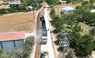 Korkuteli Varsak Yaylası 18 yıl sonra asfalta kavuştu