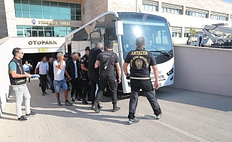 Antalya'da aranan 60 şüpheli yakalandı