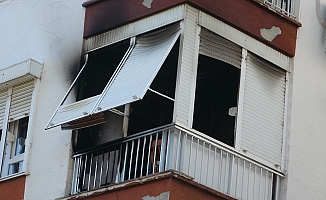 Çocuğun çakmakla oyunu yangın çıkardı, 1 kişi dumandan etkilendi