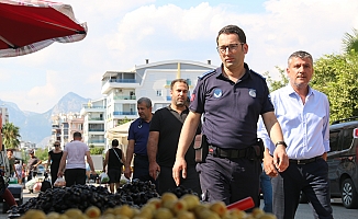 Seyyar pazarcı denetimine çıkan oda başkanını şoke eden manzara