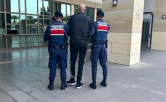 Antalya'da 11 yıl 6 ay hapis cezası ile aranan hükümlü yakalandı