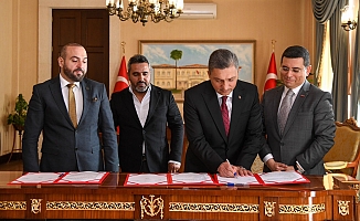  Antalya Valiliği’nden çifte protokol