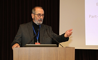 Prof. Dr. Türkeş: "2023 yaz mevsimi, kayıtlara geçmiş verilere göre yaşanmış en sıcak yaz oldu"