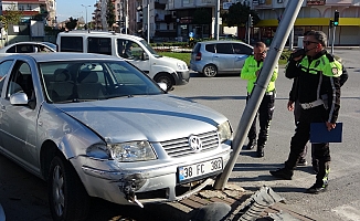  87 yaşındaki sürücü direksiyon başında kalp krizi geçirdi, facianın eşiğinden dönüldü