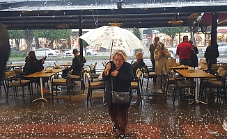  Alanya 15 dakikada beyaza büründü