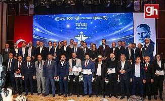 Batı Akdeniz'in ihracat liderleri ödüllendirildi