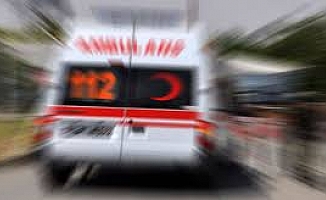  Park halindeyken hareket eden aracını durdurmak isterken altında kalarak can verdi