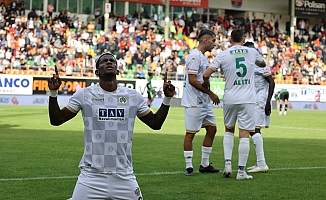  Trendyol Süper Lig: Corendon Alanyaspor: 2 - Konyaspor: 1 (İlk yarı)