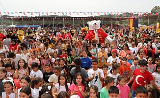 AKSU’DA 23 NİSAN COŞKUYLA KUTLANDI