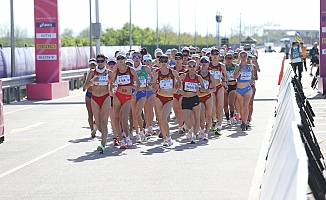 Dünya Yürüyüş Şampiyonası, kadın ve erkekler 20 kilometre yarışlarıyla sürdü