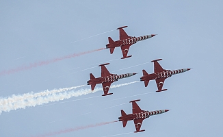  Türk Yıldızları 23 Nisan kutlamalarına renk katacak