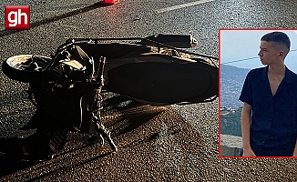 Kazadan sonra yerdeyken başka araç çarptı!