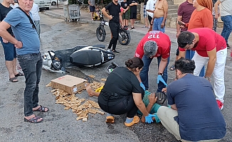 2 motosikletin kazasında 3 kişi yaralandı, kask takmayan sürücü ağır yaralandı