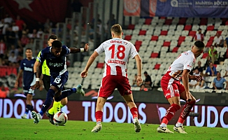 Trendyol Süper Lig: Antalyaspor: 0 - Fenerbahçe: 2