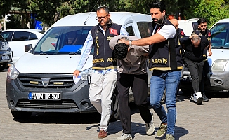 Antalya'da 22 yaşındaki Ahmet, kör kurşuna kurban gitmiş