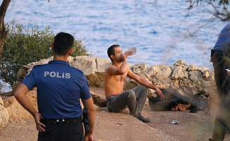 40 metrede tehlikeli pazarlık... Önce sigara sonra alkol istedi!