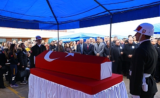 Helikopter kazasında hayatını kaybeden 3 kişi için tören düzenlendi
