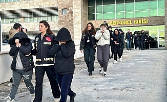  "Bizim oyunumuzu kimse bozamaz" deyip kadınlara zorla fuhuş yaptırdılar!
