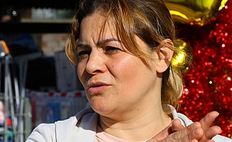 Çiğ köfte aldıktan sonra cüzdanını düşürdü, güvenlik kamerasını izleyince şoke oldu