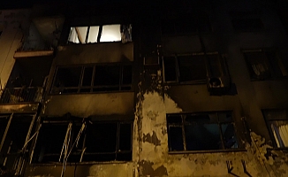 Spotçuda başlayan yangın apartmanı sardı: 1 ölü, 2 yaralı