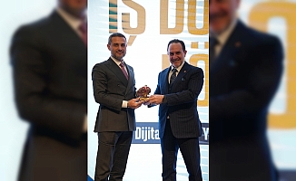  İş dünyasında dijital dönüşüm ve 2025 ekonomisi MÜSİAD Antalya’da konuşuldu