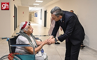 Antalya Valisi Hulusi Şahin'den bayram ziyaretleri