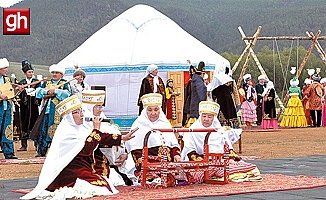 Kazakistan'da başlayan Nevruzlama Antalya'da büyük bir coşkuyla yaşanacak