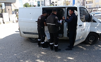 Para taşıyan zırhlı araç ile otomobil çarpıştı: paralar çuvallarla nakledildi