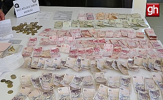 Dilencinin üzerinden çıktı!