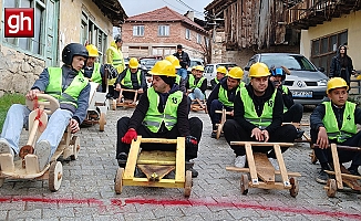  Fren yok, heyecan çok, geleneksel yarış nefes kesti!