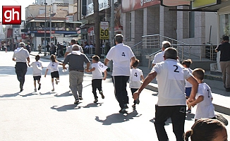  Antalya'da 7 dede, 7 torunuyla birlikte teknolojiye karşı yarıştı!