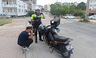 Polisin önünde yaptığı hareketler pahalıya mal oldu