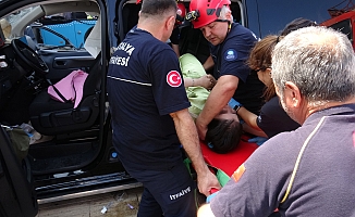 Irak'tan tatile gelen aileye kaza şoku: 3 yaralı