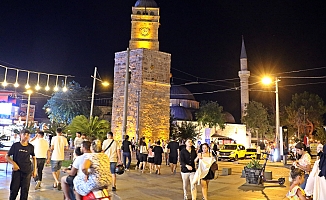 Nüfusu gündüz 82, gece 10 bin
